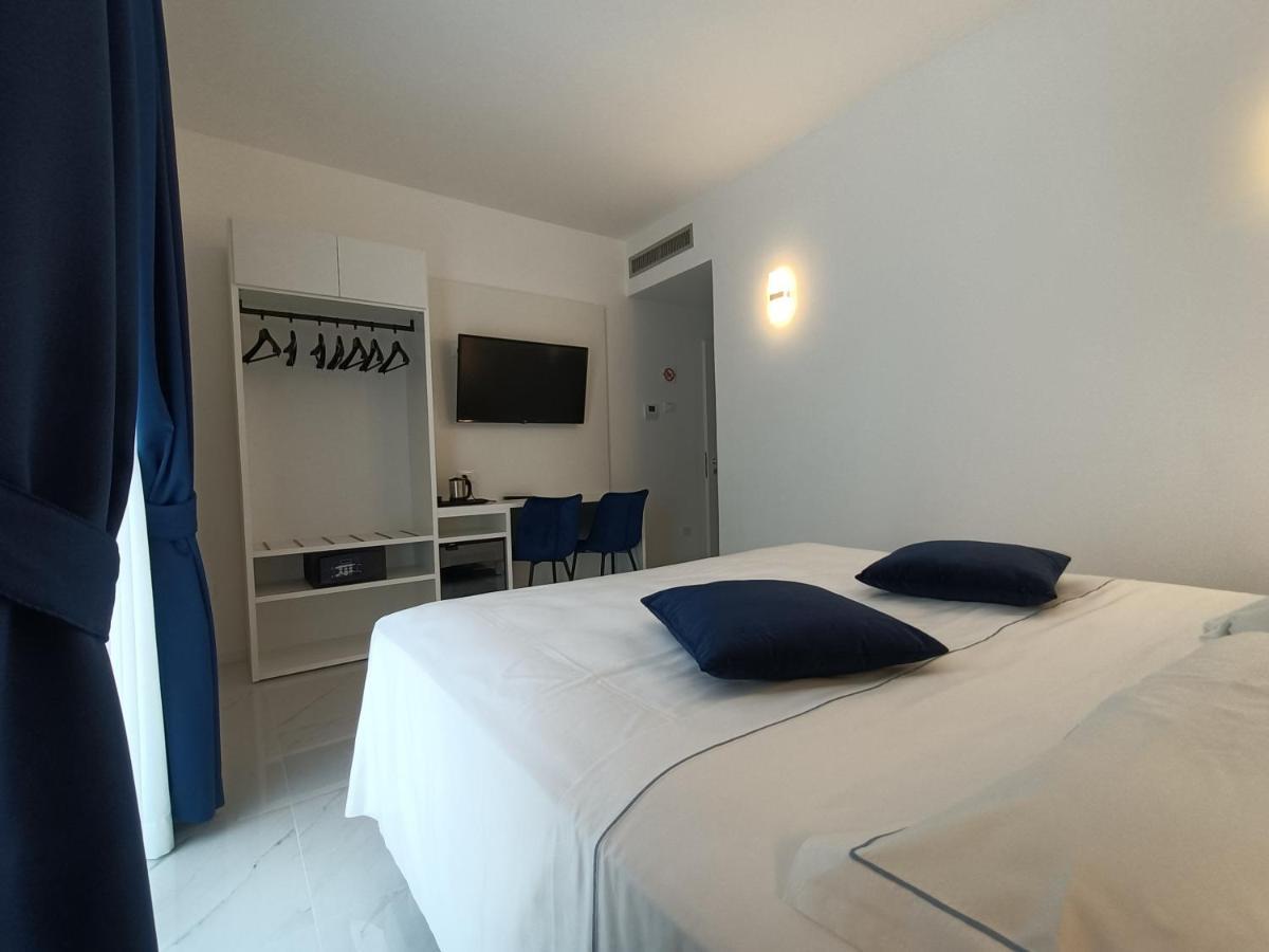 Hotel Smart Cruise Civitavecchia Bagian luar foto