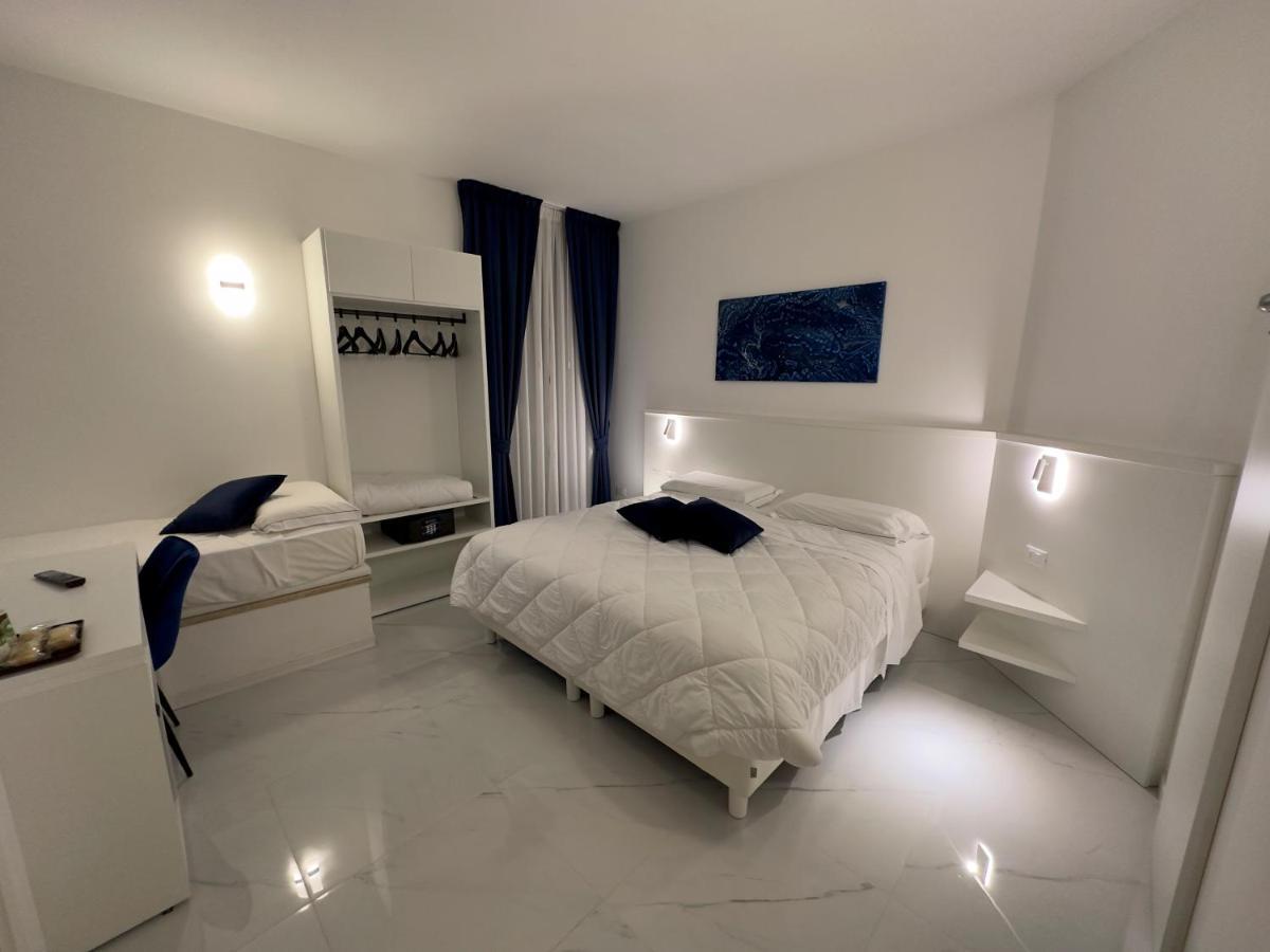 Hotel Smart Cruise Civitavecchia Bagian luar foto