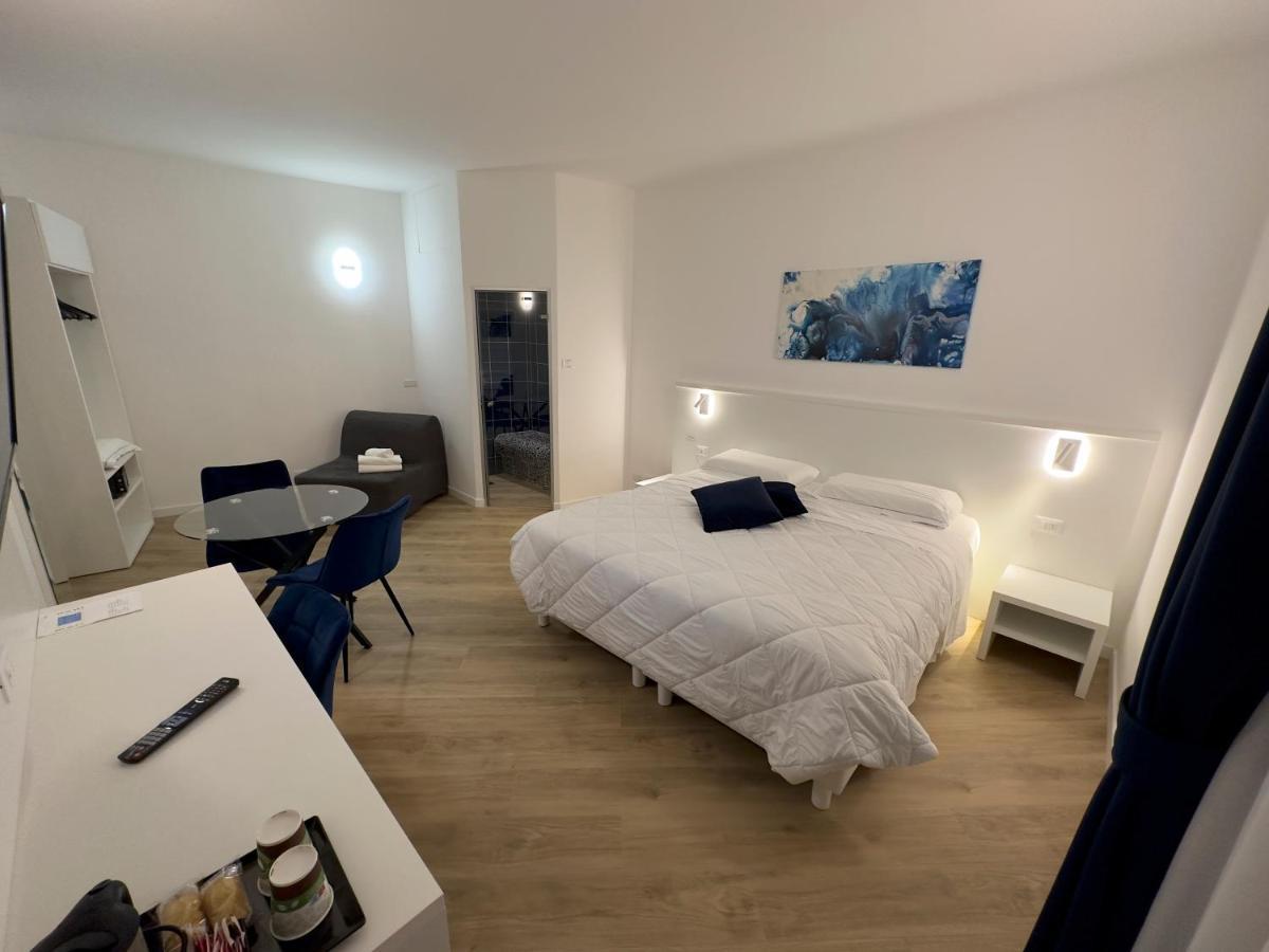 Hotel Smart Cruise Civitavecchia Bagian luar foto