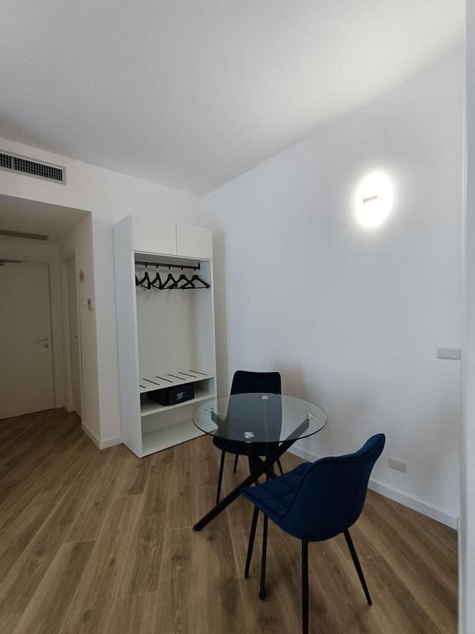 Hotel Smart Cruise Civitavecchia Bagian luar foto